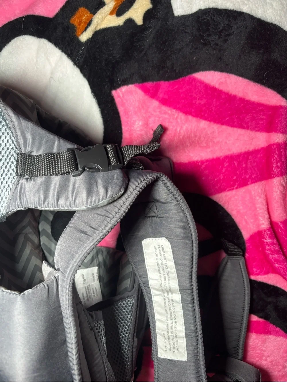 Evenflo Breathable Carrier,